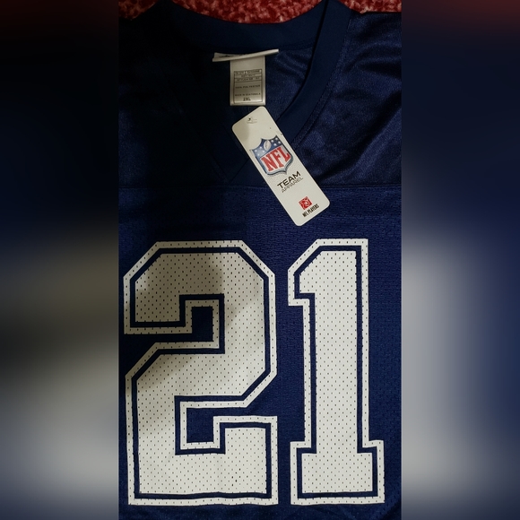 NFL Dallas Cowboys Men's Ezekiel Elliott Jersey (2XL) - Picture 3 of 9